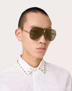 Xvi-occhiale-pilot-in-titanio-con-stud-indossato-da-modello-asiatico